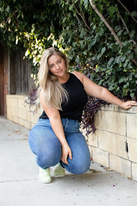 In this video, we will discover Ellana Bryan biography.Popularity: Ellana Bryan is an American Curvy Plus-sized Model, Self-love and Body Positive Advocate, ...